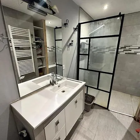 Maison En Pierre * Vion (Ardeche)